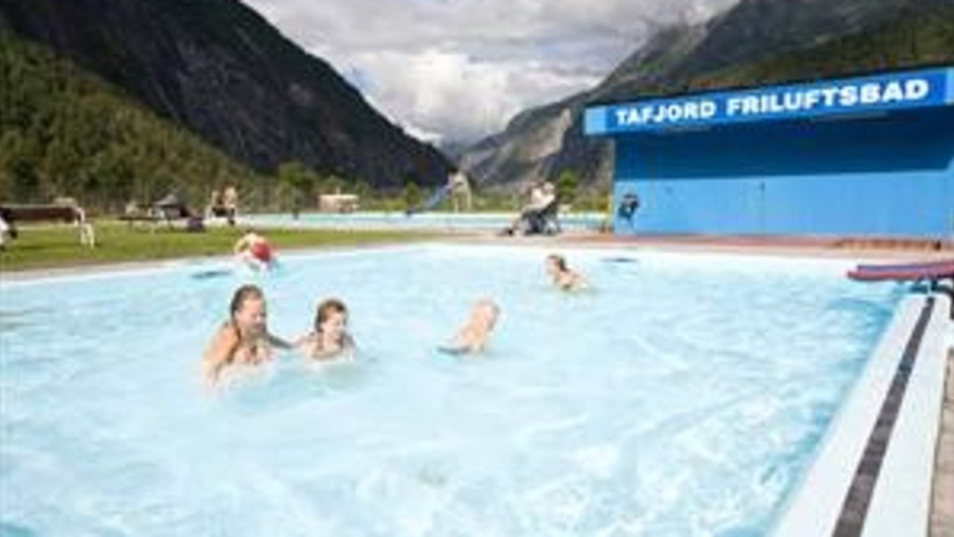 Tafjord outdoor swimming pool