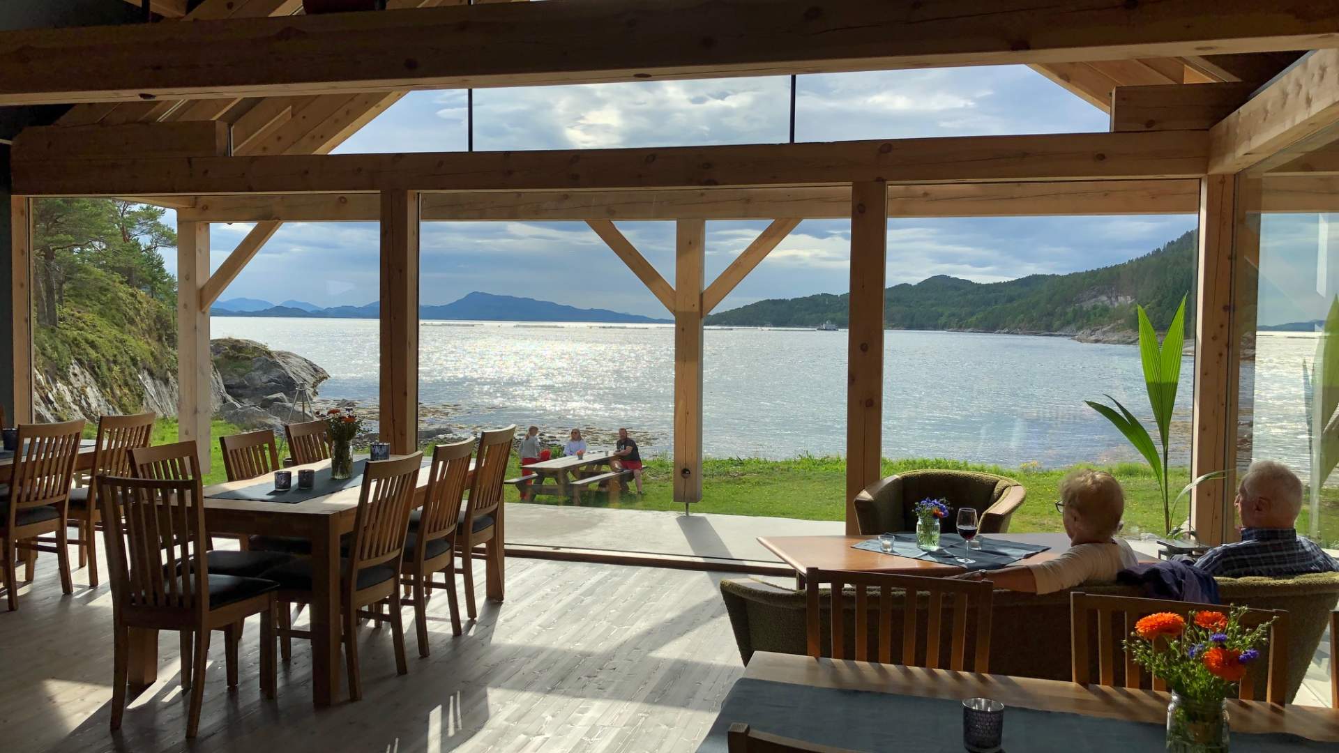 Tustna Ladestation - Hammock Hotel