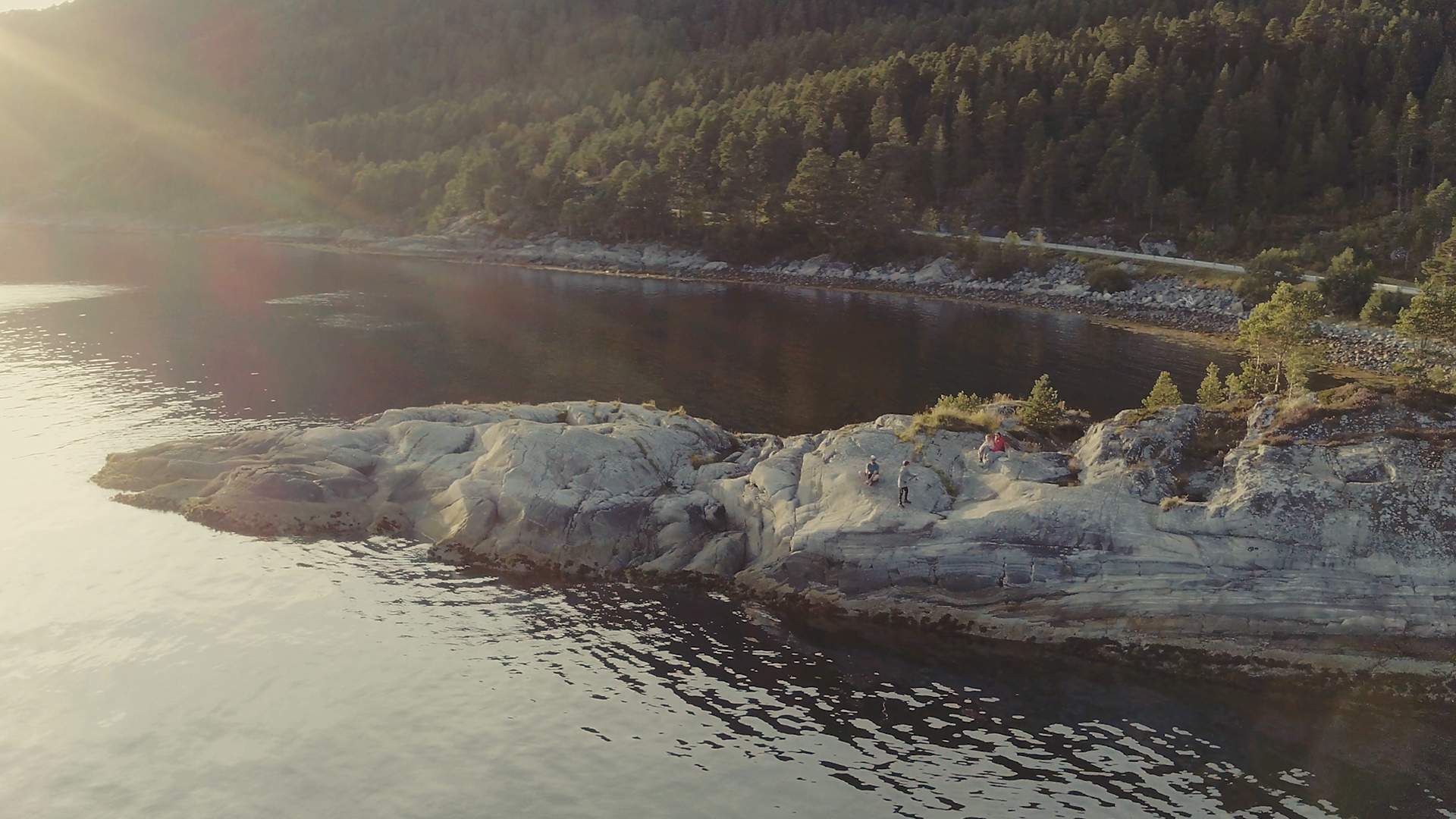 Tustna Ladestation - Hammock Hotel