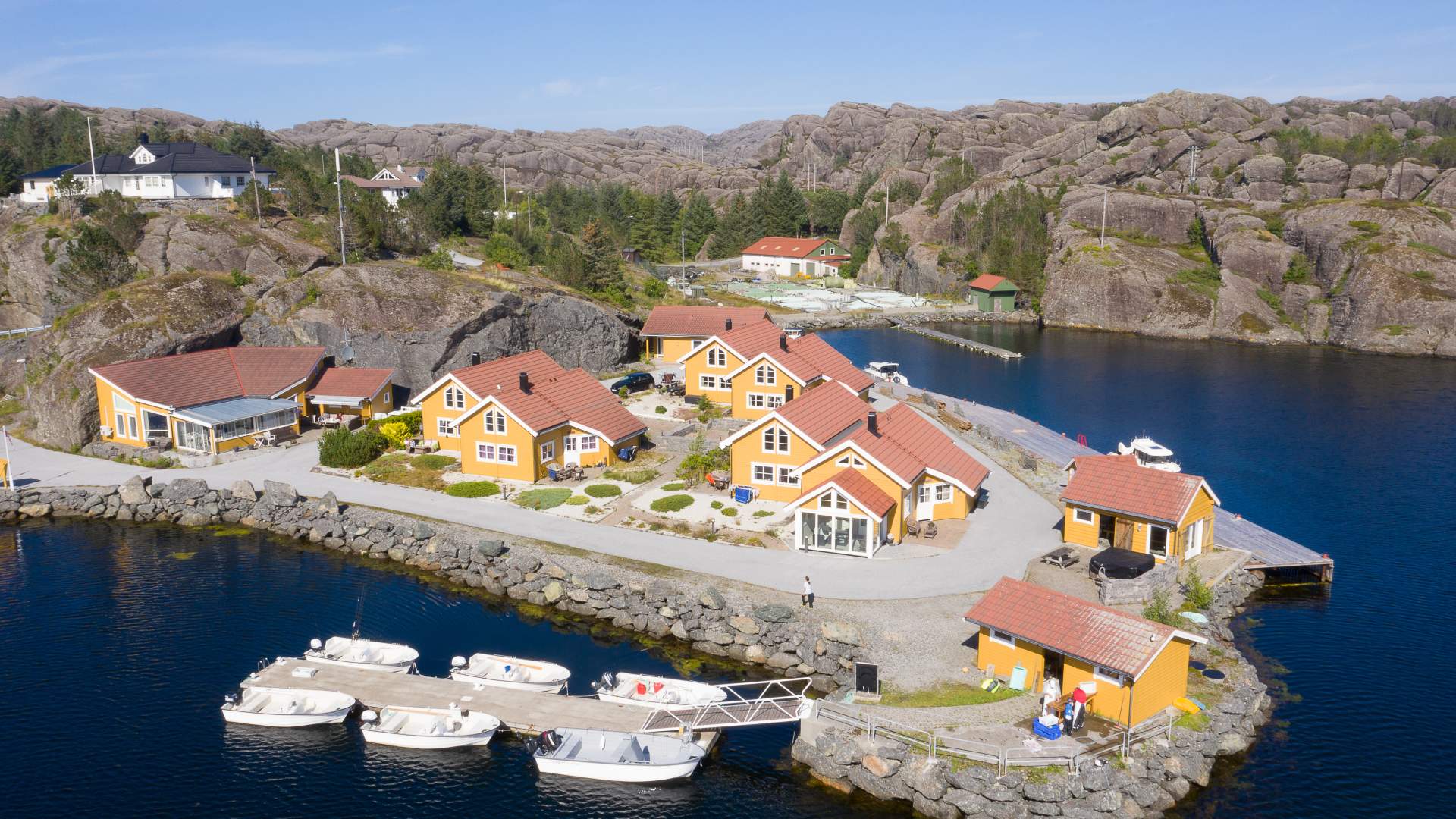 Solund Rorbuferie - fishermen's cabins