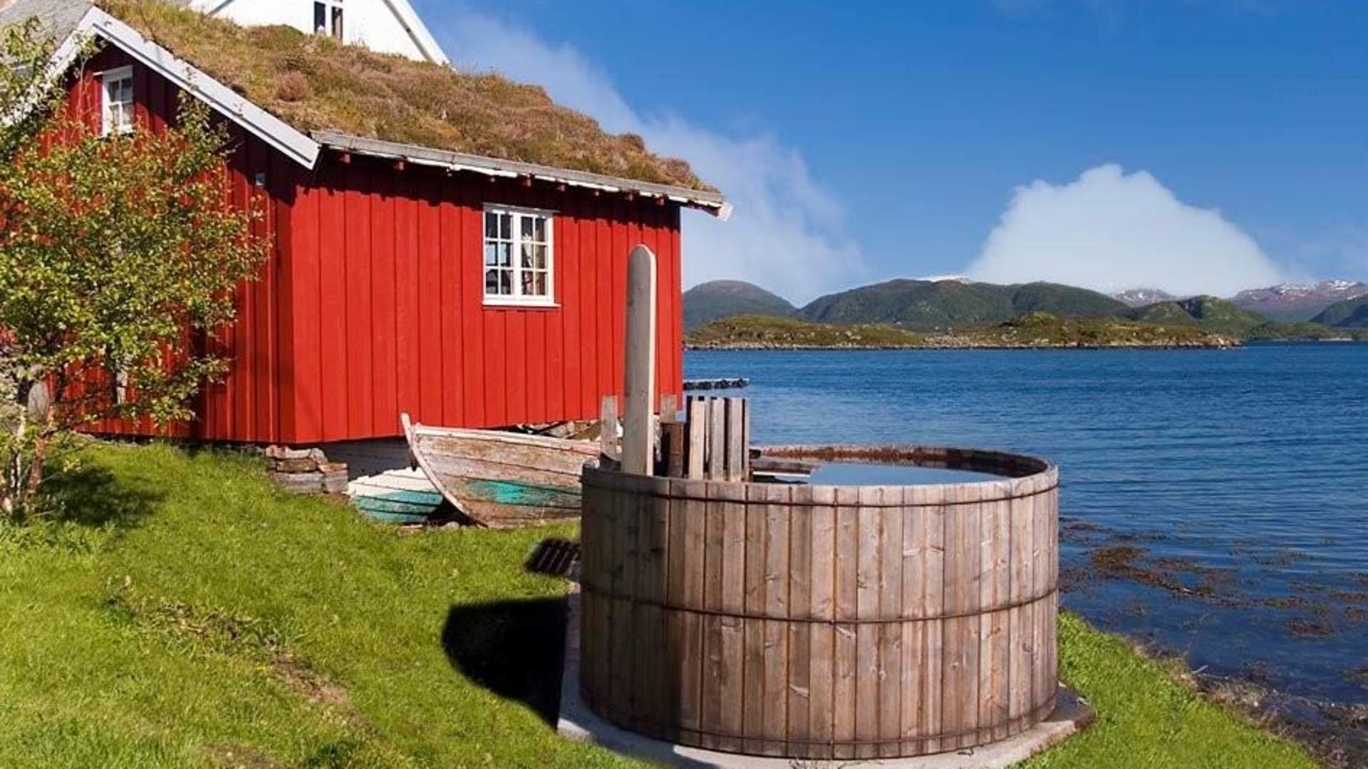Cabin rental at Strømsholmen Sea Sports Centre