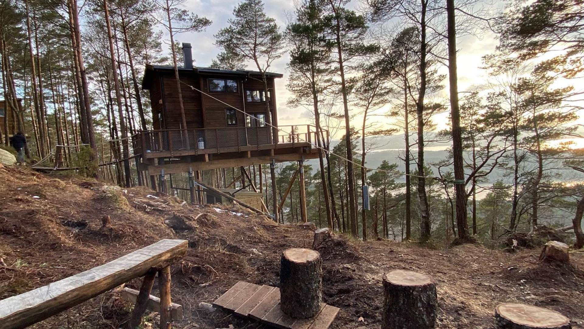 Himmelhyttene tree top cabin