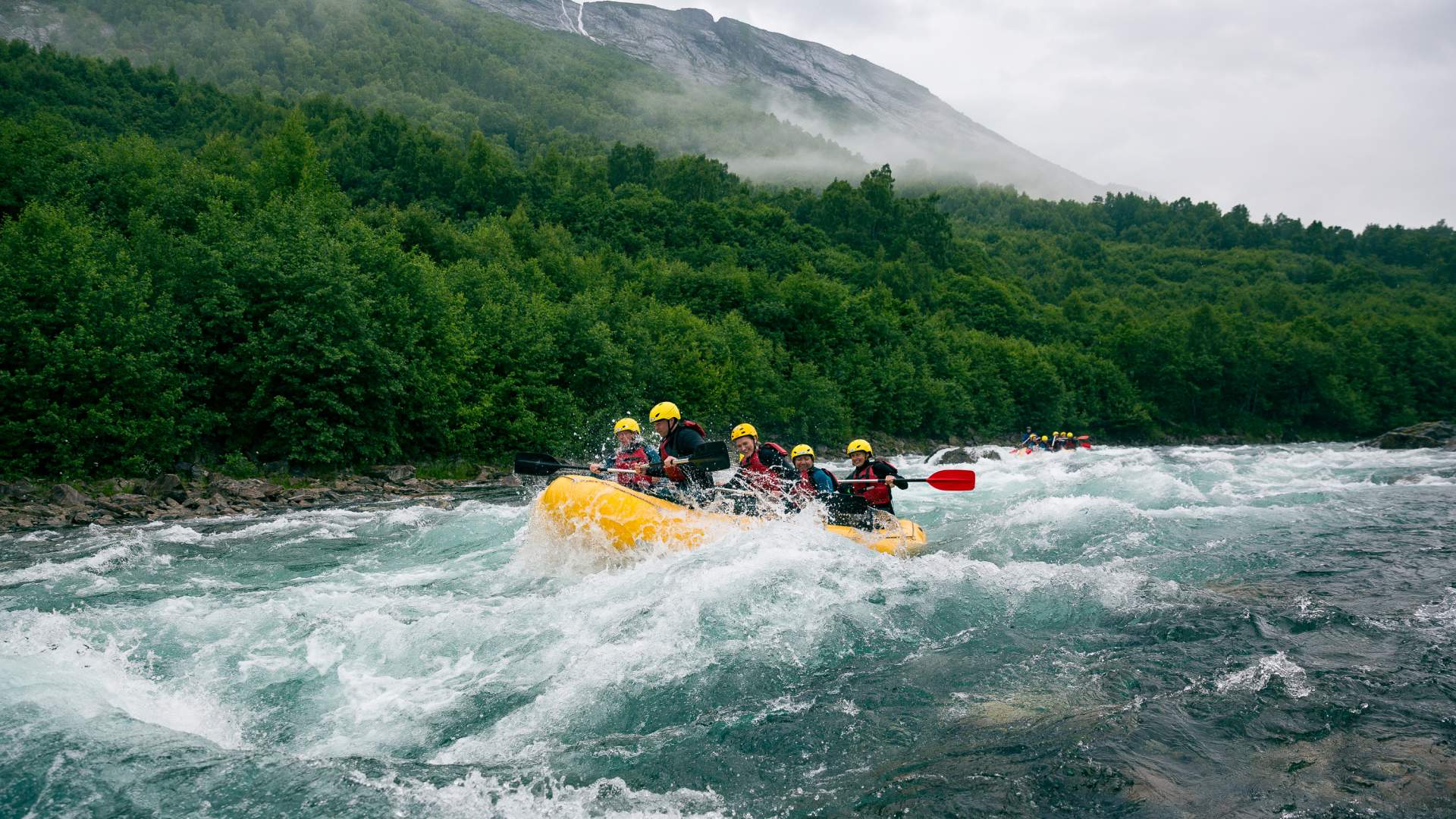Rafting i Valldal med Uteguiden