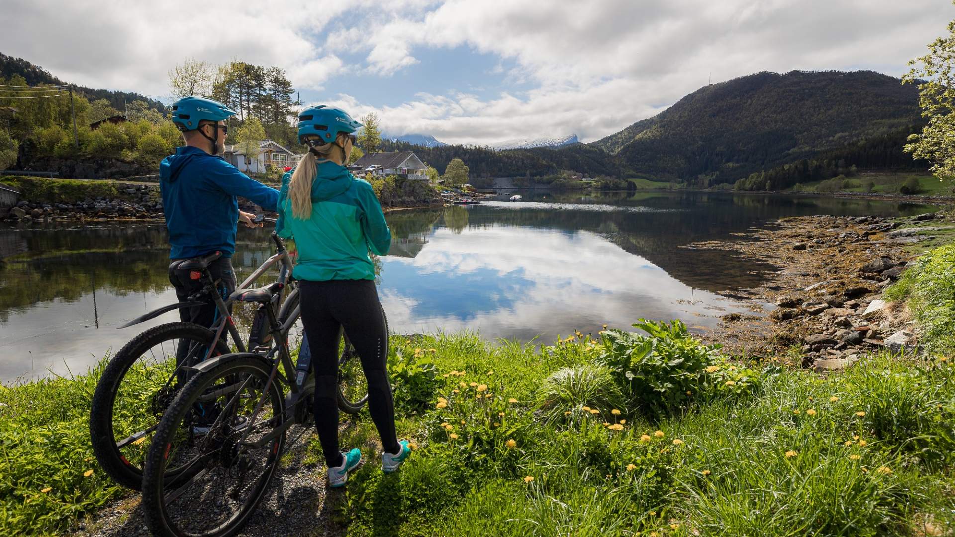 Lei elsykkel med forhåndsprogrammerte ruter i Romsdalen