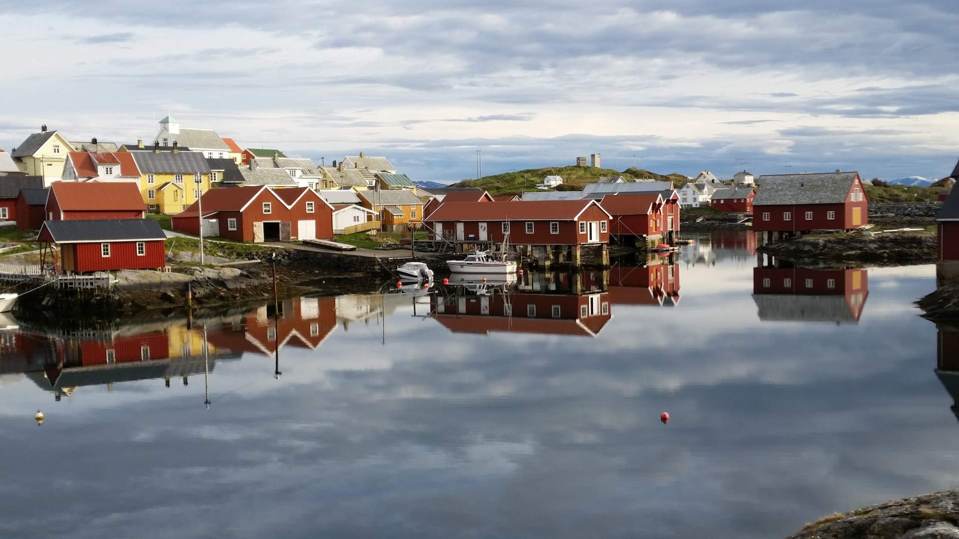 The fishing village Bjørnsund