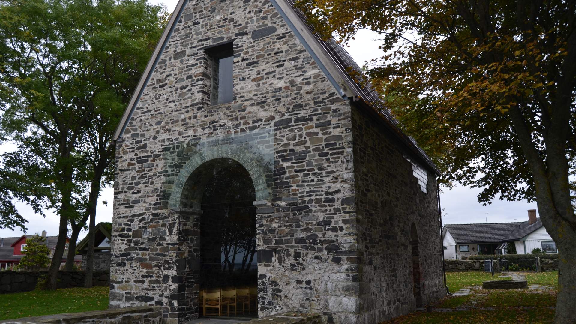 Sola ruinkyrkje (Ruinenkirche)
