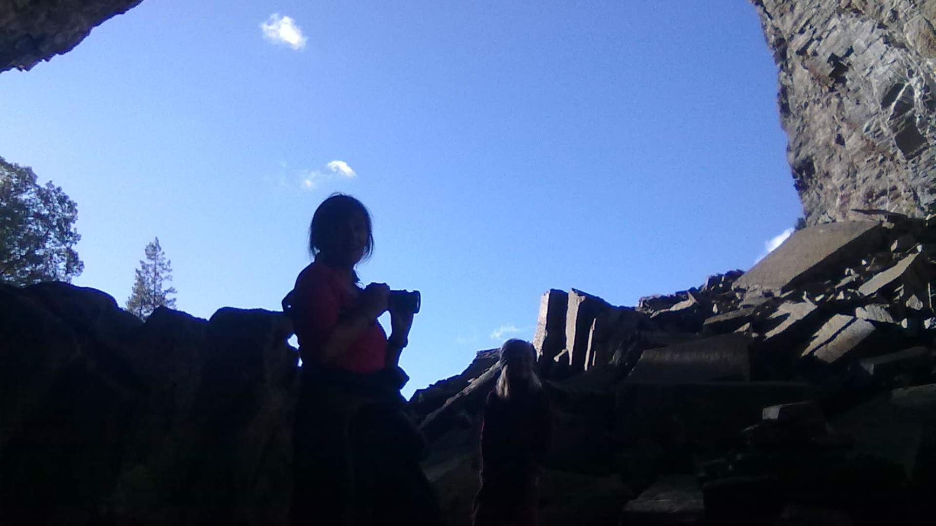 Jutulholet fjellhule