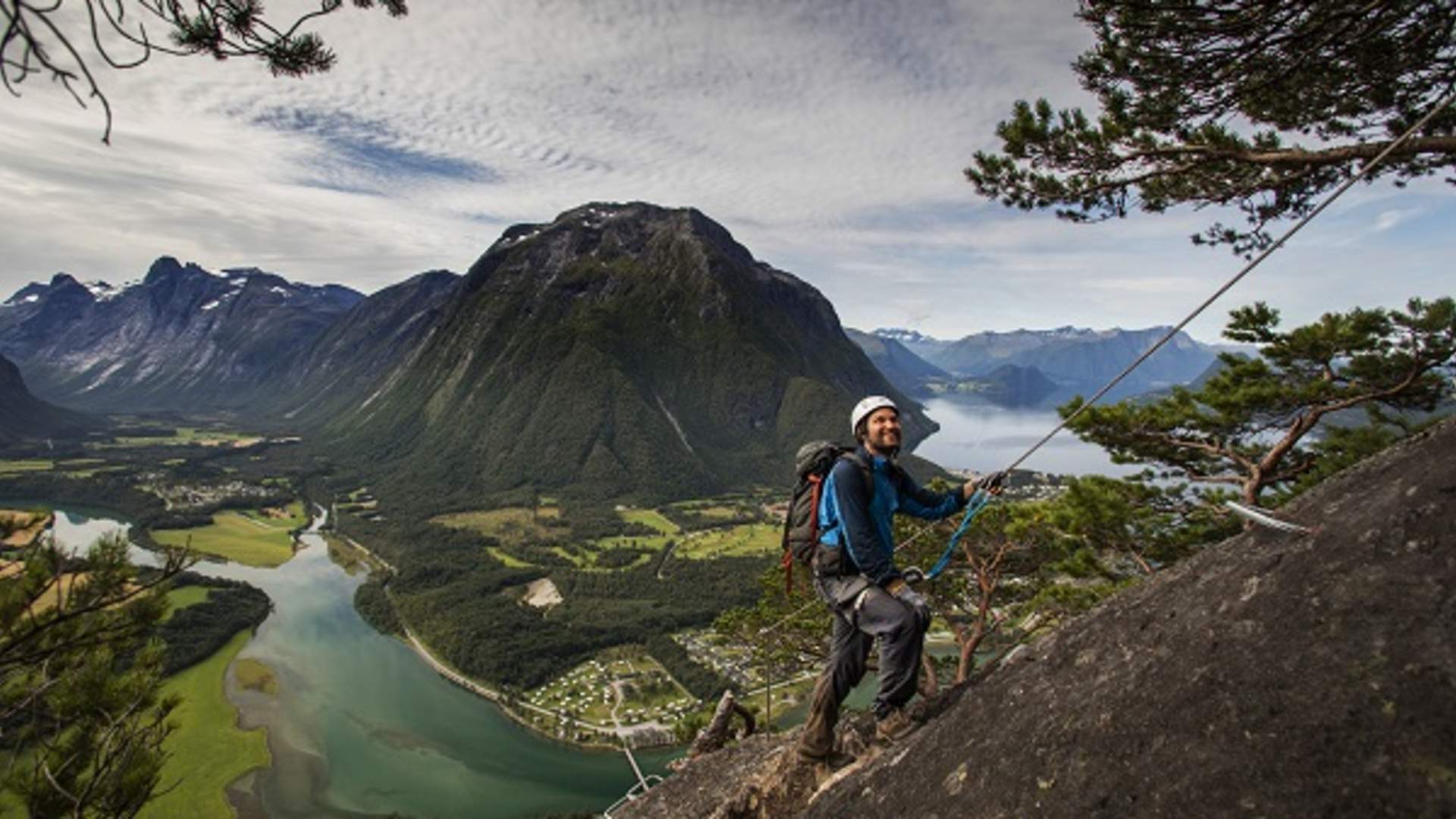 Åndalsnes Via Ferrata Westwand (5-6 stunden) - Norsk Tindesenter