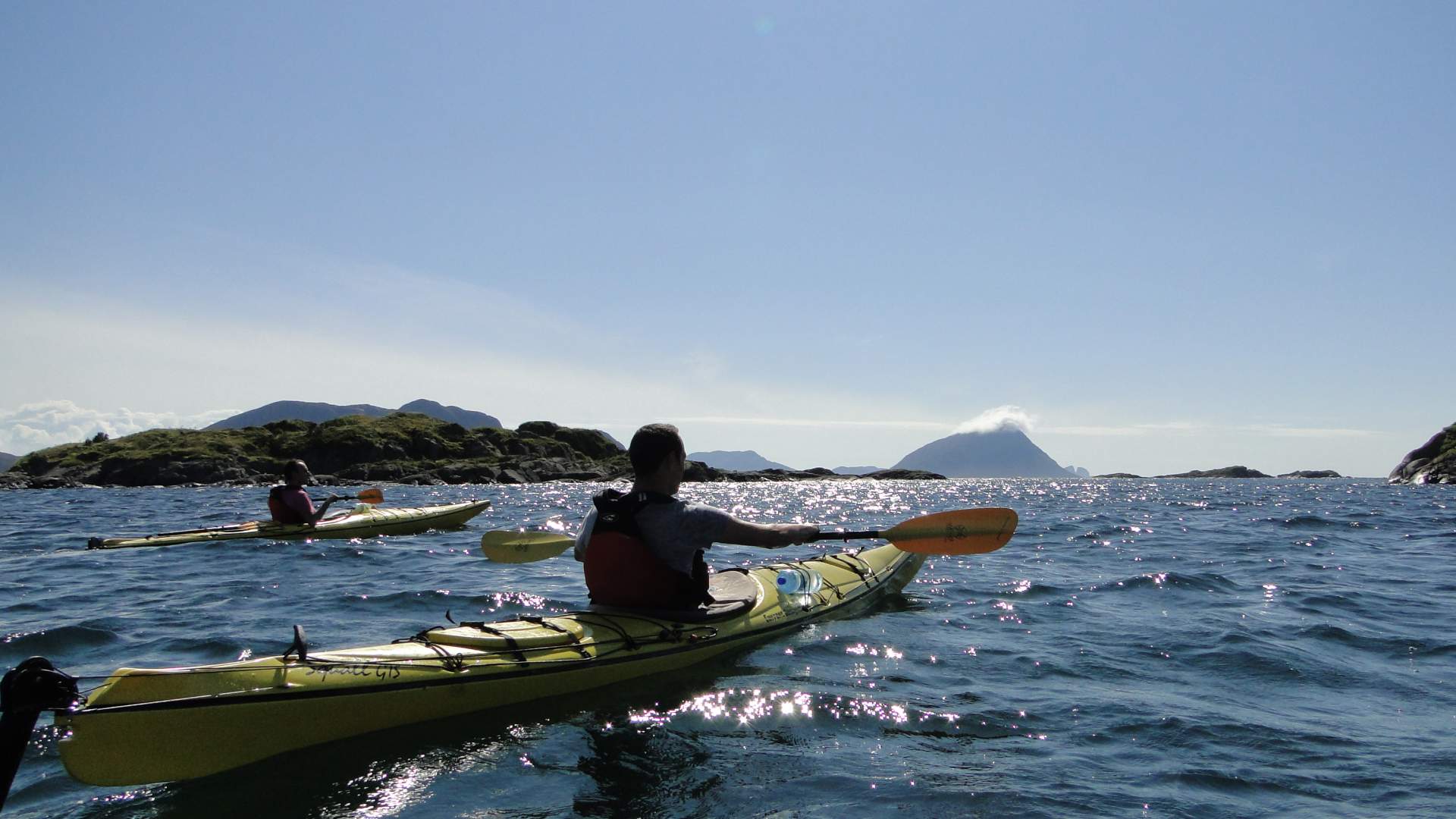 Coastal kayak tour from Kalvåg with Norway AdvenTURes