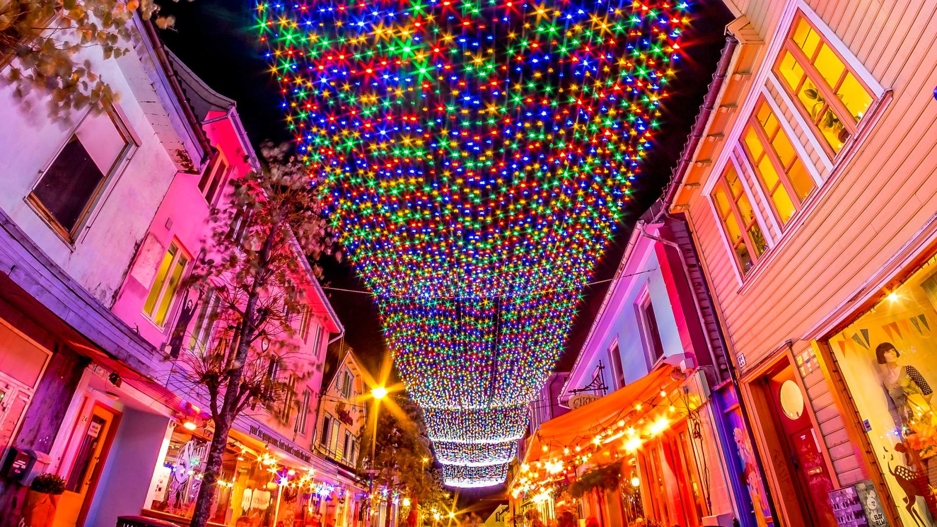 Fargegaten - Øvre Holmegate - The colourful street