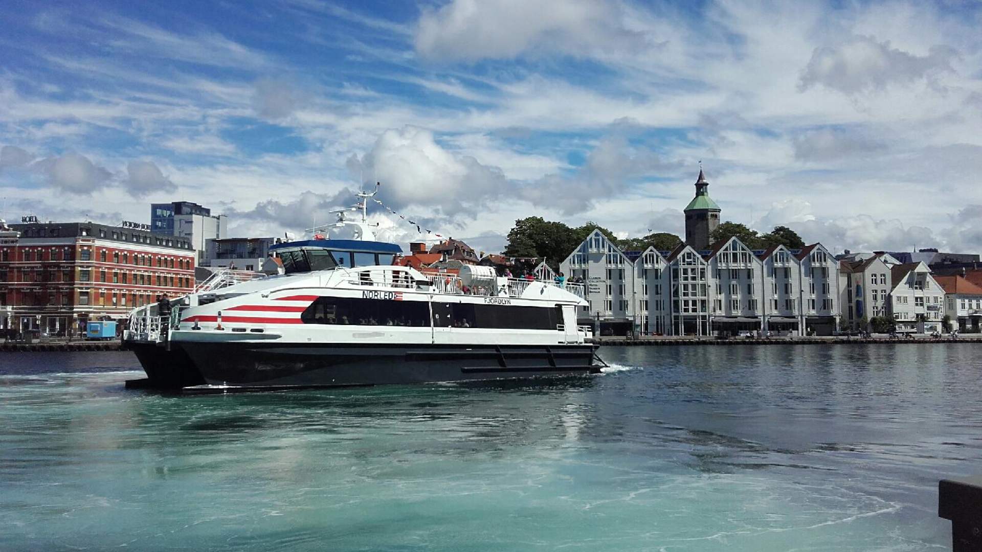 Hurtigbåt fra Bergen til Selje med Norled