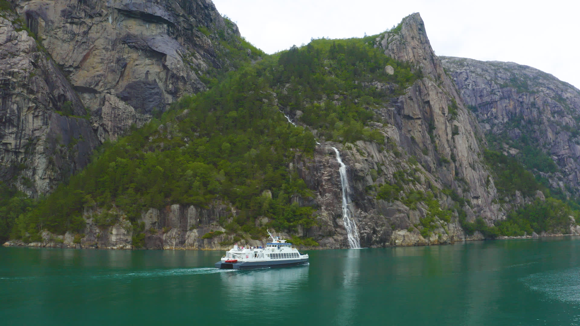 Evening cruise on the Lysefjord- cruise and dine