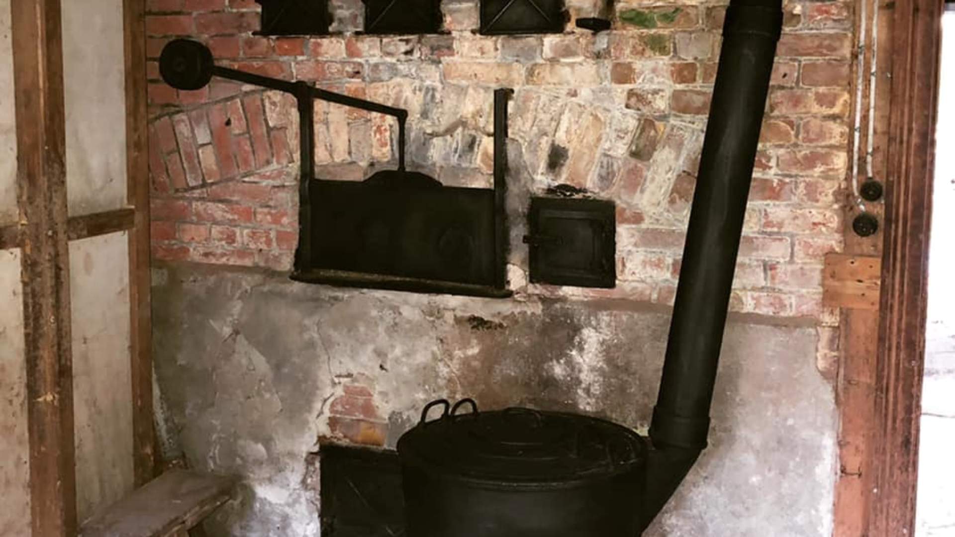 E H Vaage trading station