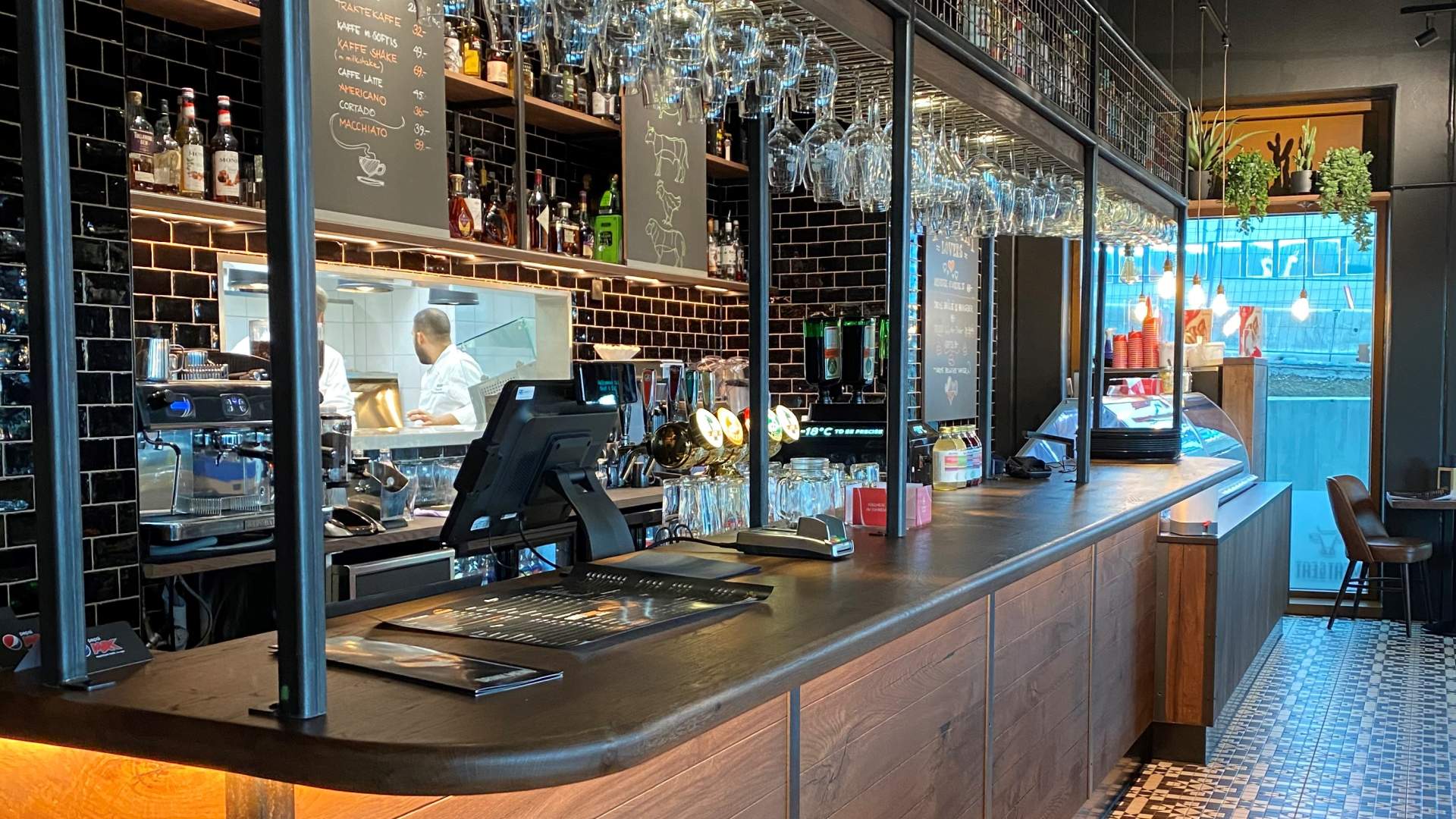 Restaurant Meat&Eat im Tau