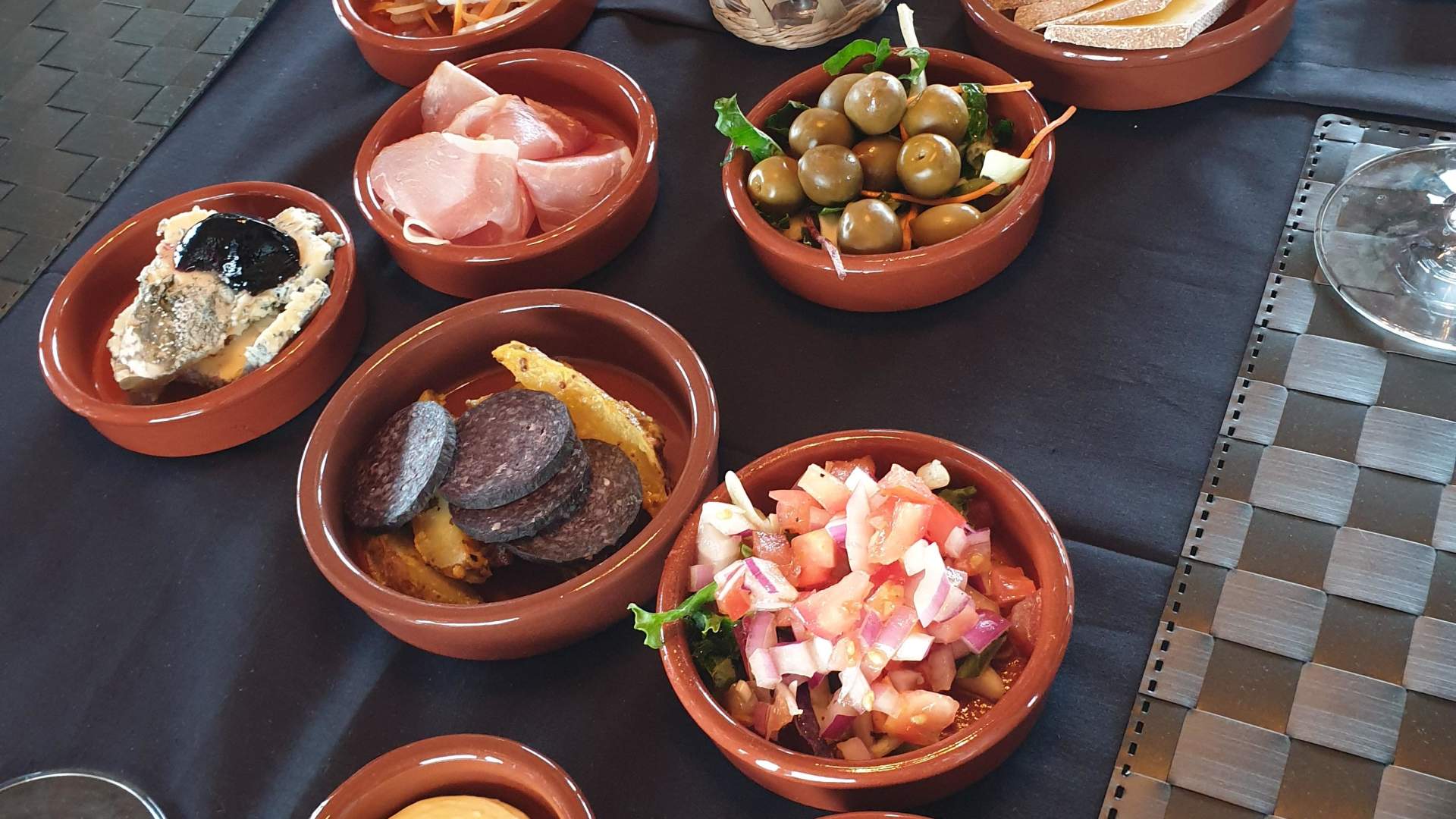 Restaurant OlsenNaustet at Smøla