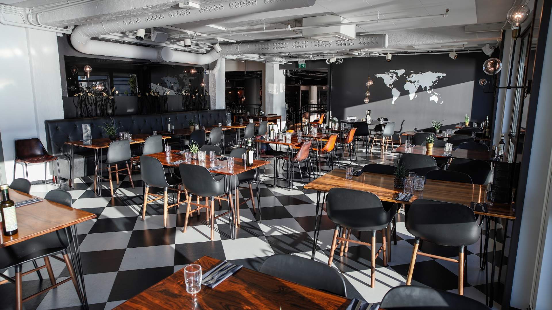 Glass Restaurant & Bar