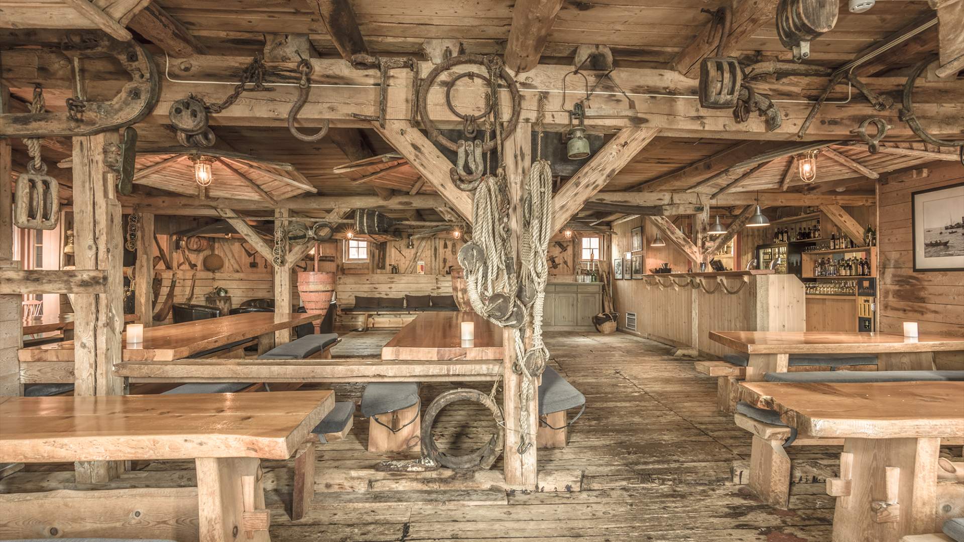 Silver Bell Pub - Håholmen Havstuer