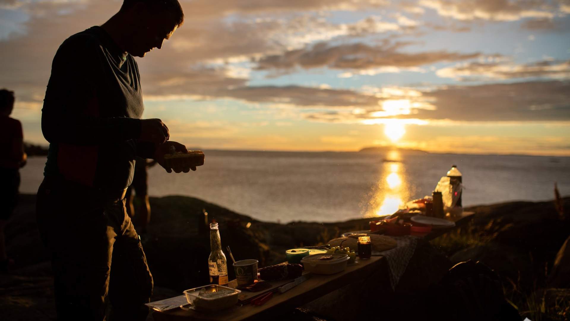 Übernachtung im Hängemattenpark am Meer in Misund