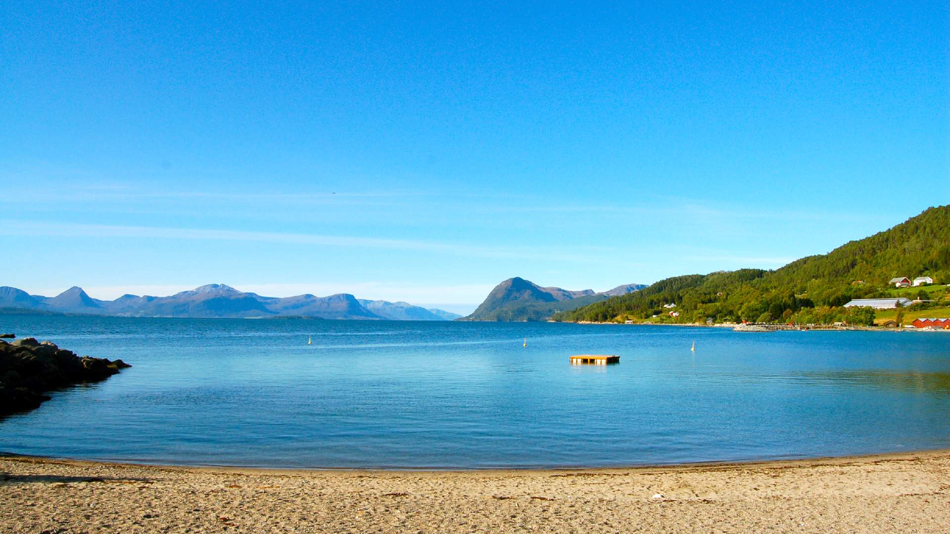 Kringstadbukta badestrand i Molde