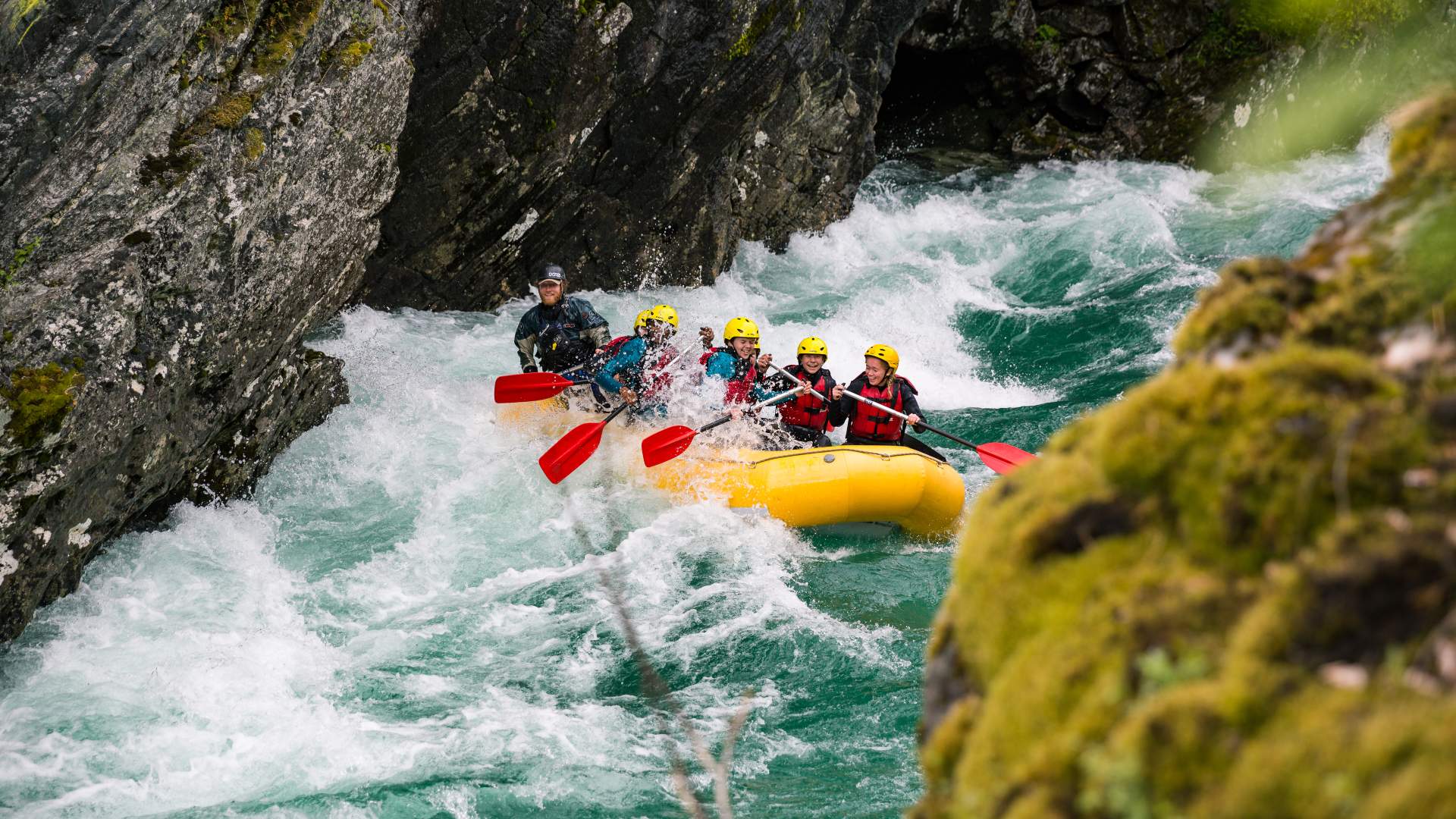 Rafting i Valldal med Uteguiden