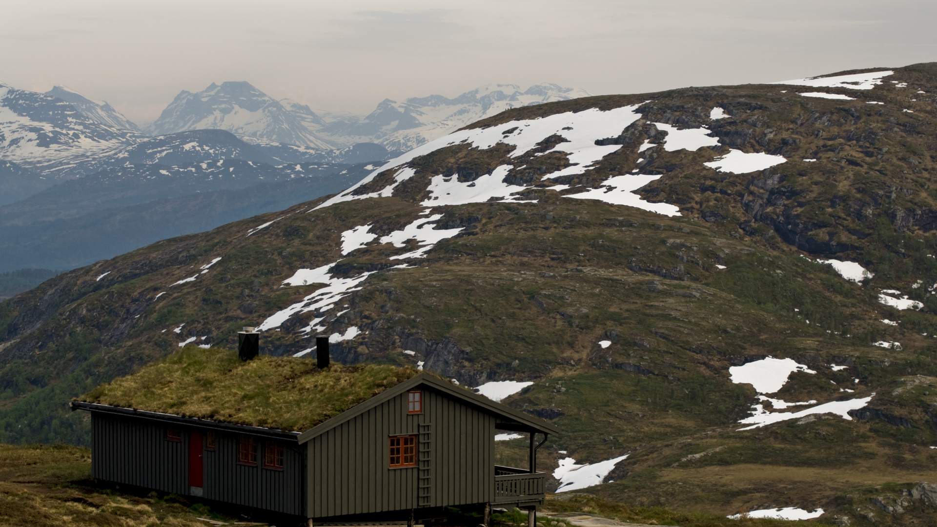 DNT Tverrlihytta mountain lodge