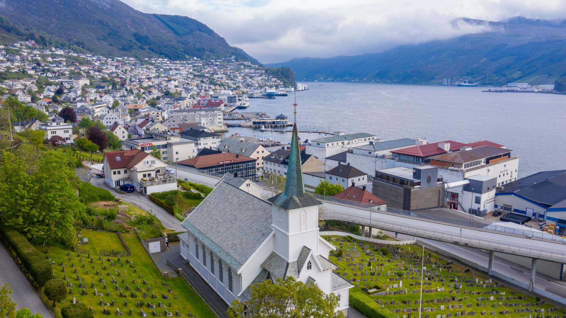 Wohnmobilstellplatz in Måløy