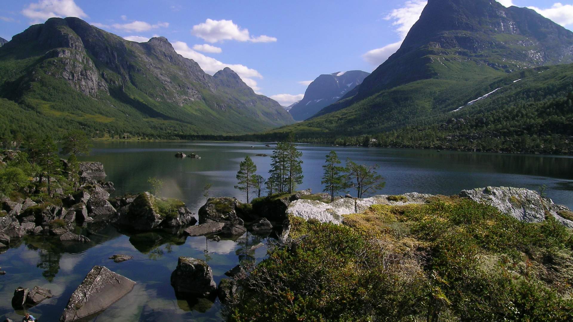 Hike to Innerdalen - the most beautiful valley in Norway