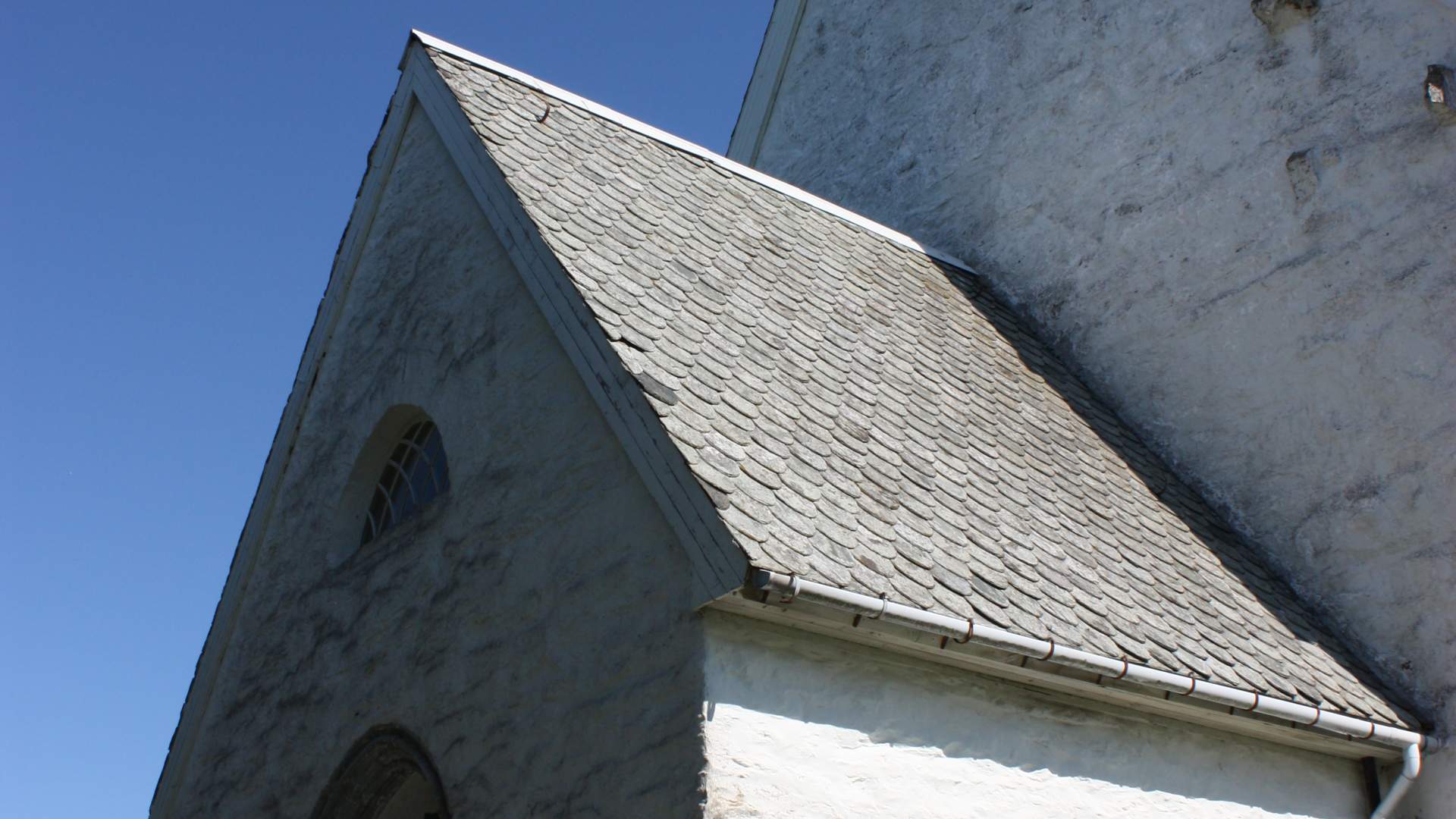 Hesby kyrkje (church)