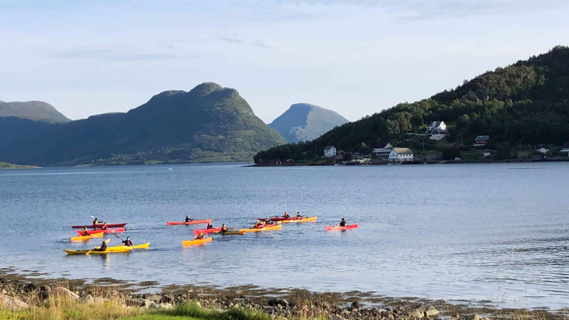 Kajakkutleie i Midsund