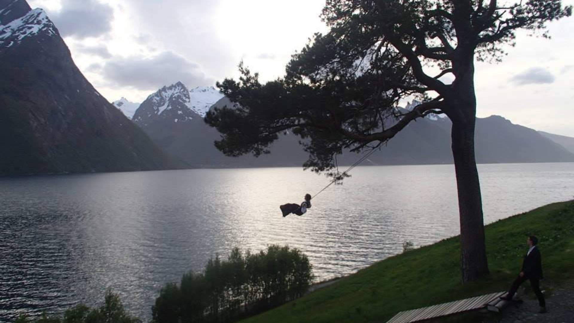 charter Fjord Cruise Hjørundfjord