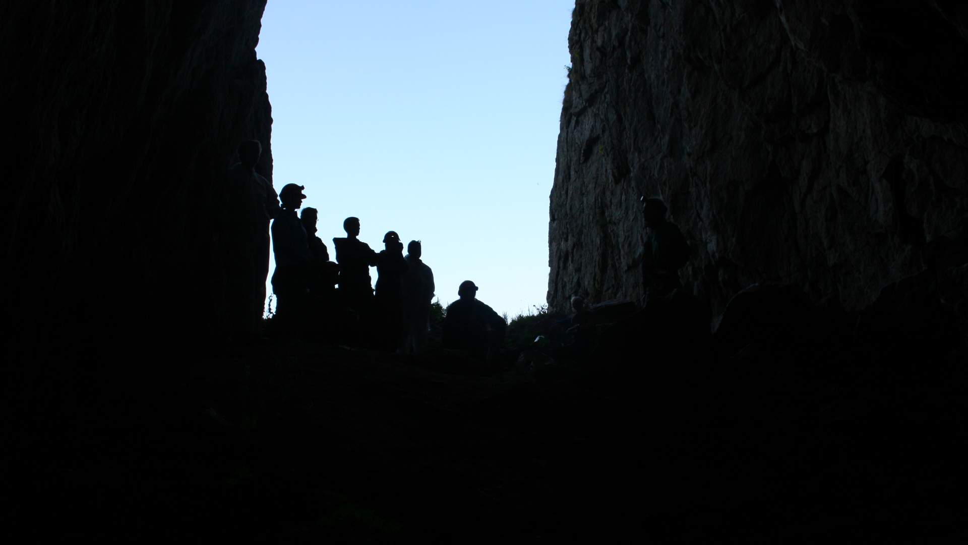 Dollsteinhola cave