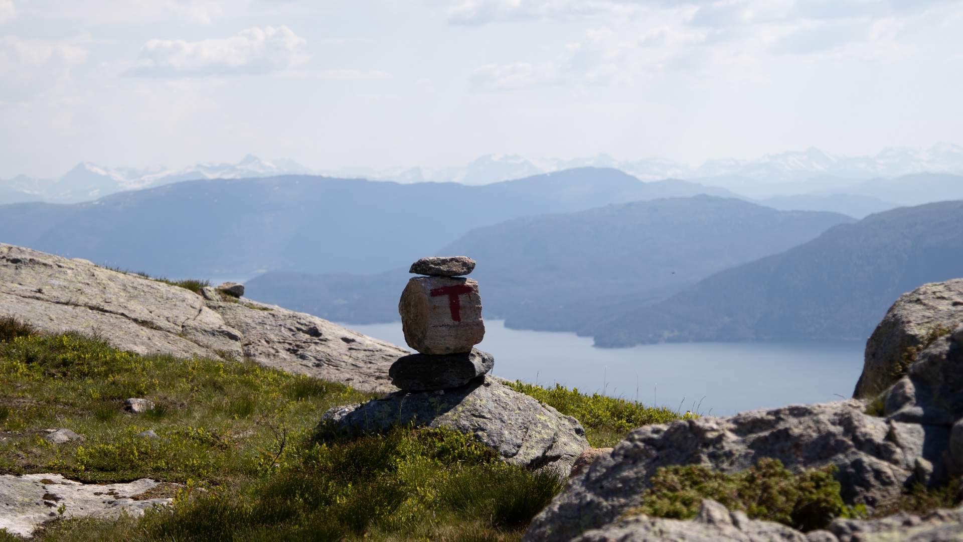 Jørgenvågsalen og Jurtinden