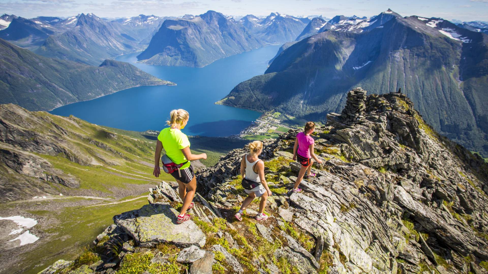 charter Fjord Cruise Hjørundfjord