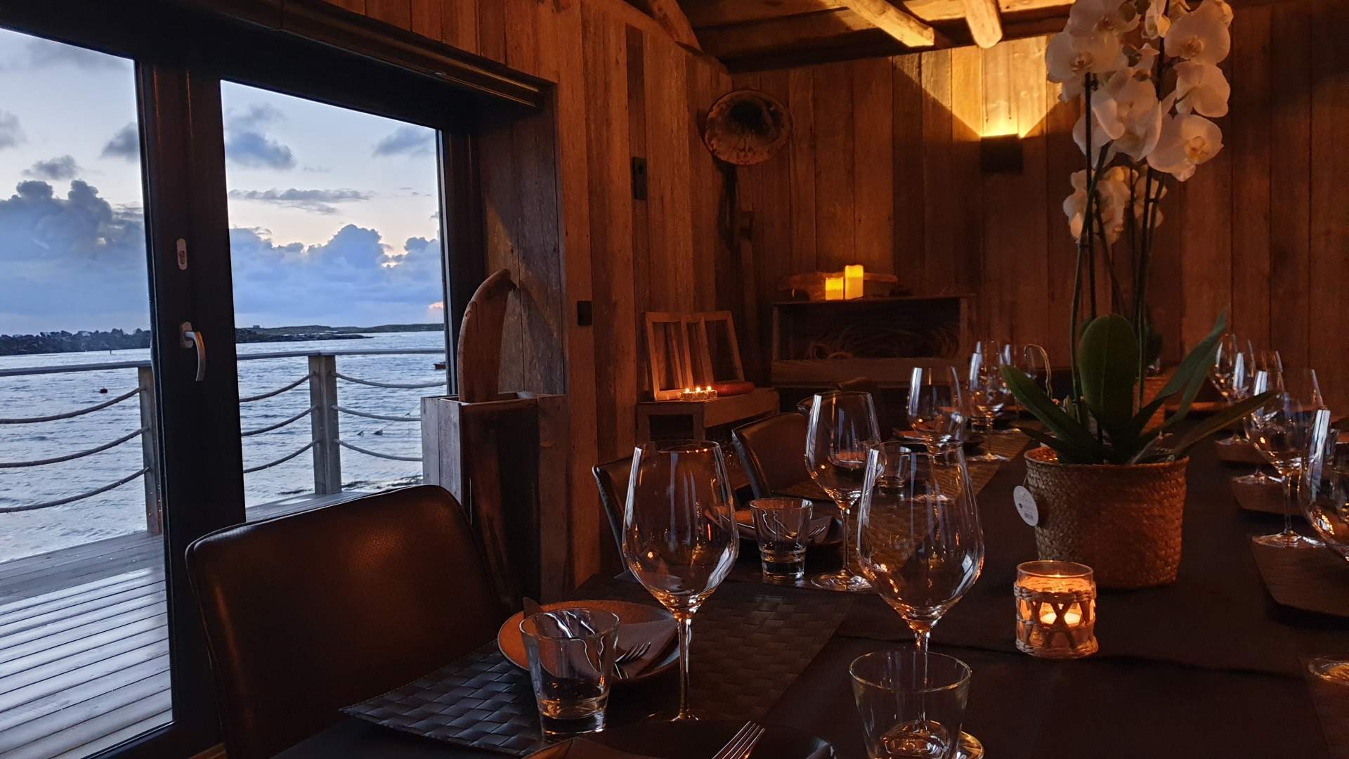 Restaurant OlsenNaustet at Smøla
