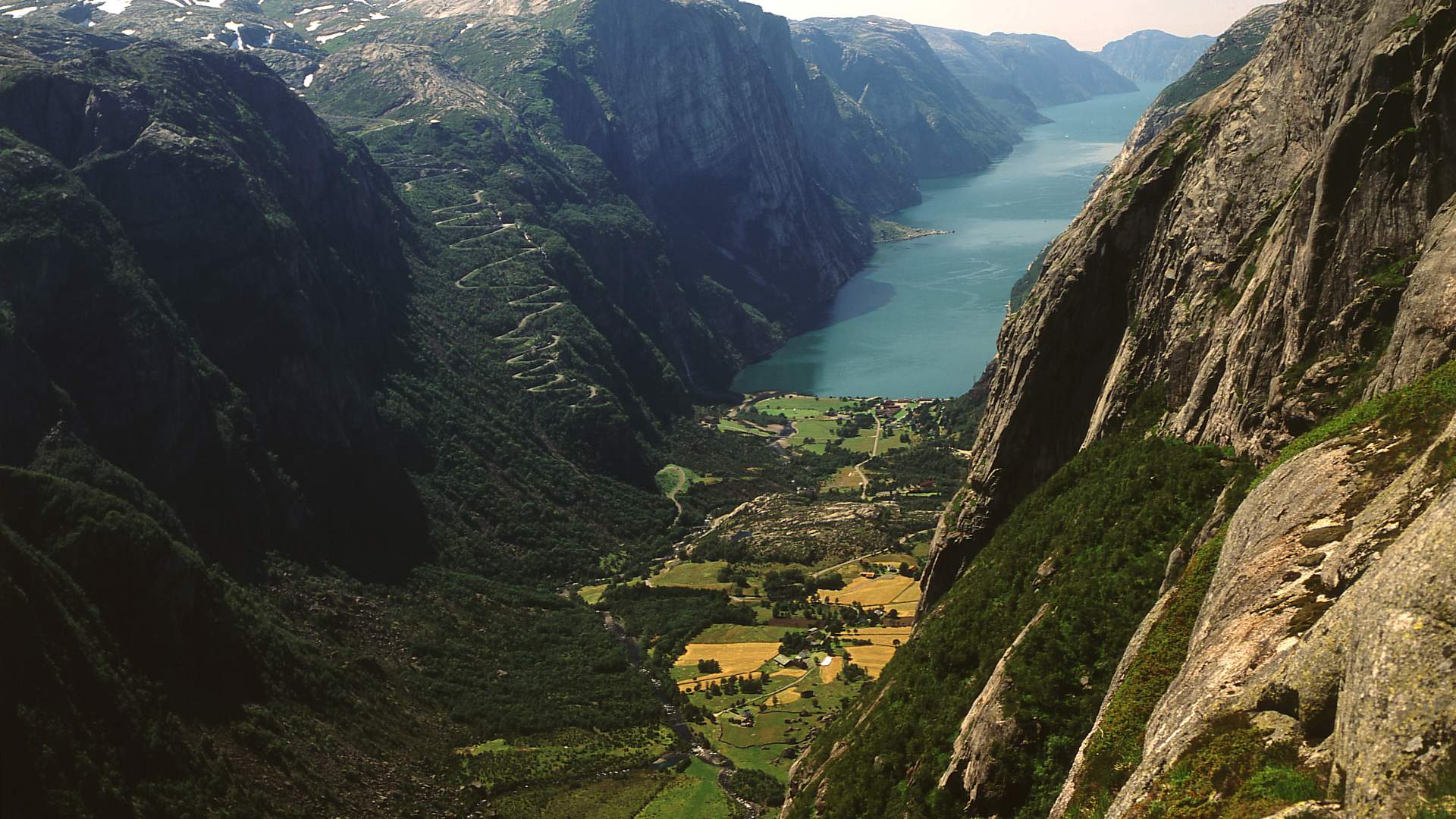 Lysevegen i Lysebotn