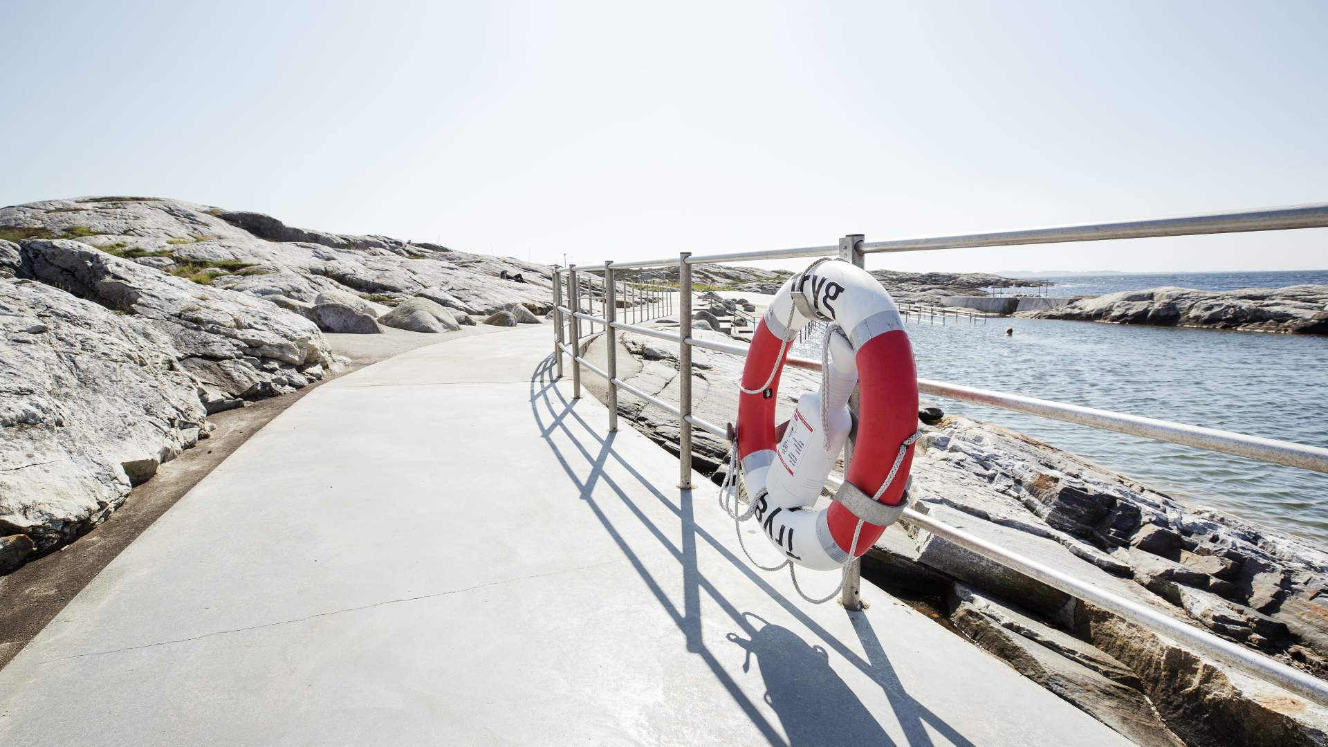 Sjøbadet Myklebust (public sea pool)