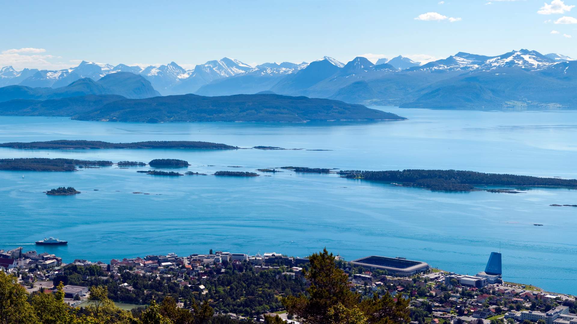 Tour suggestion by car: From Kristiansund to Molde over the Atlantic Road