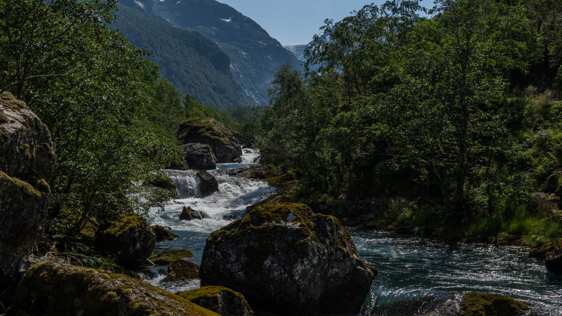 Fonnabu "Turistvegen over Folgefonna"