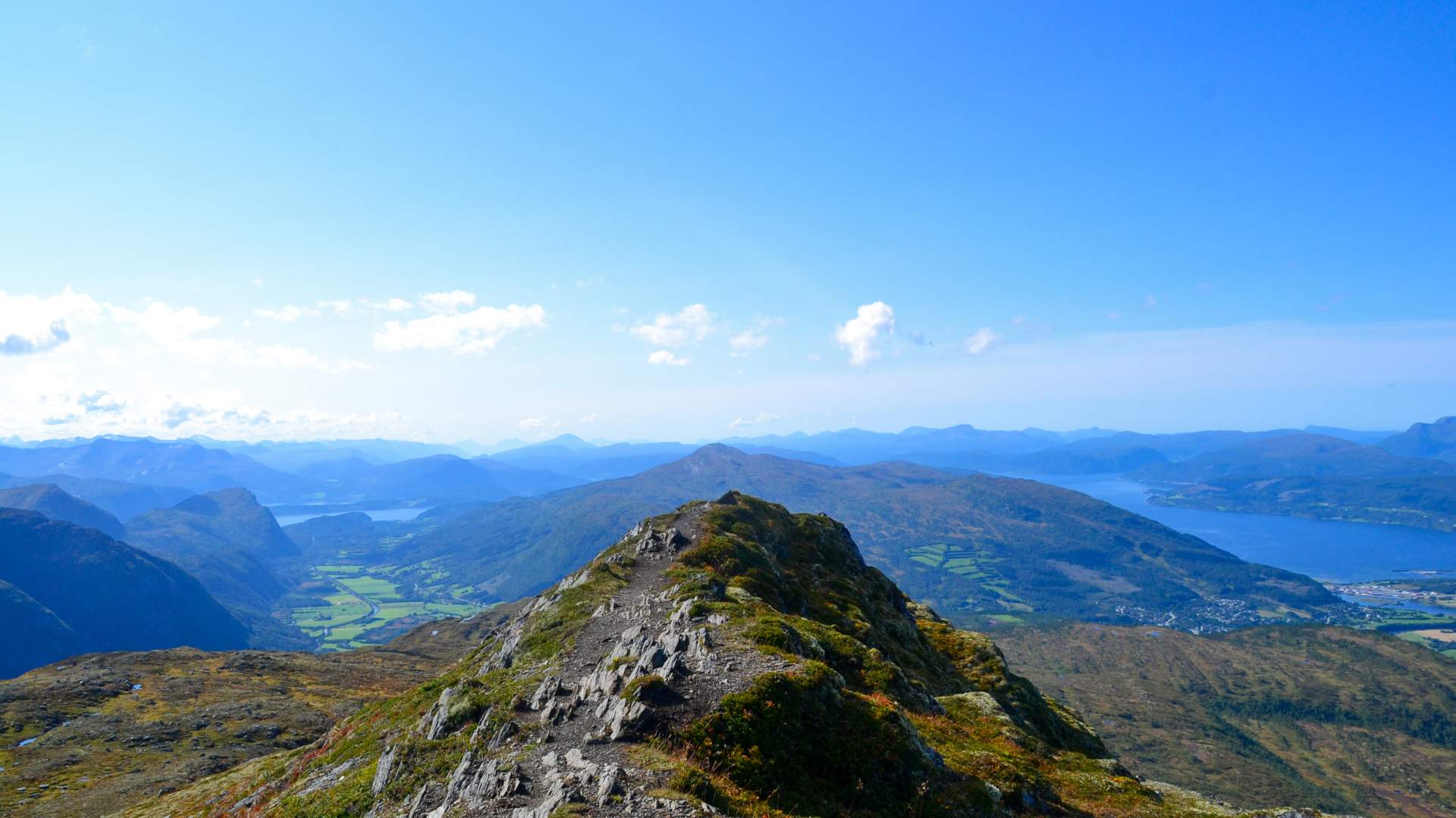 Fjelltur til Honnstadknyken i Surnadal