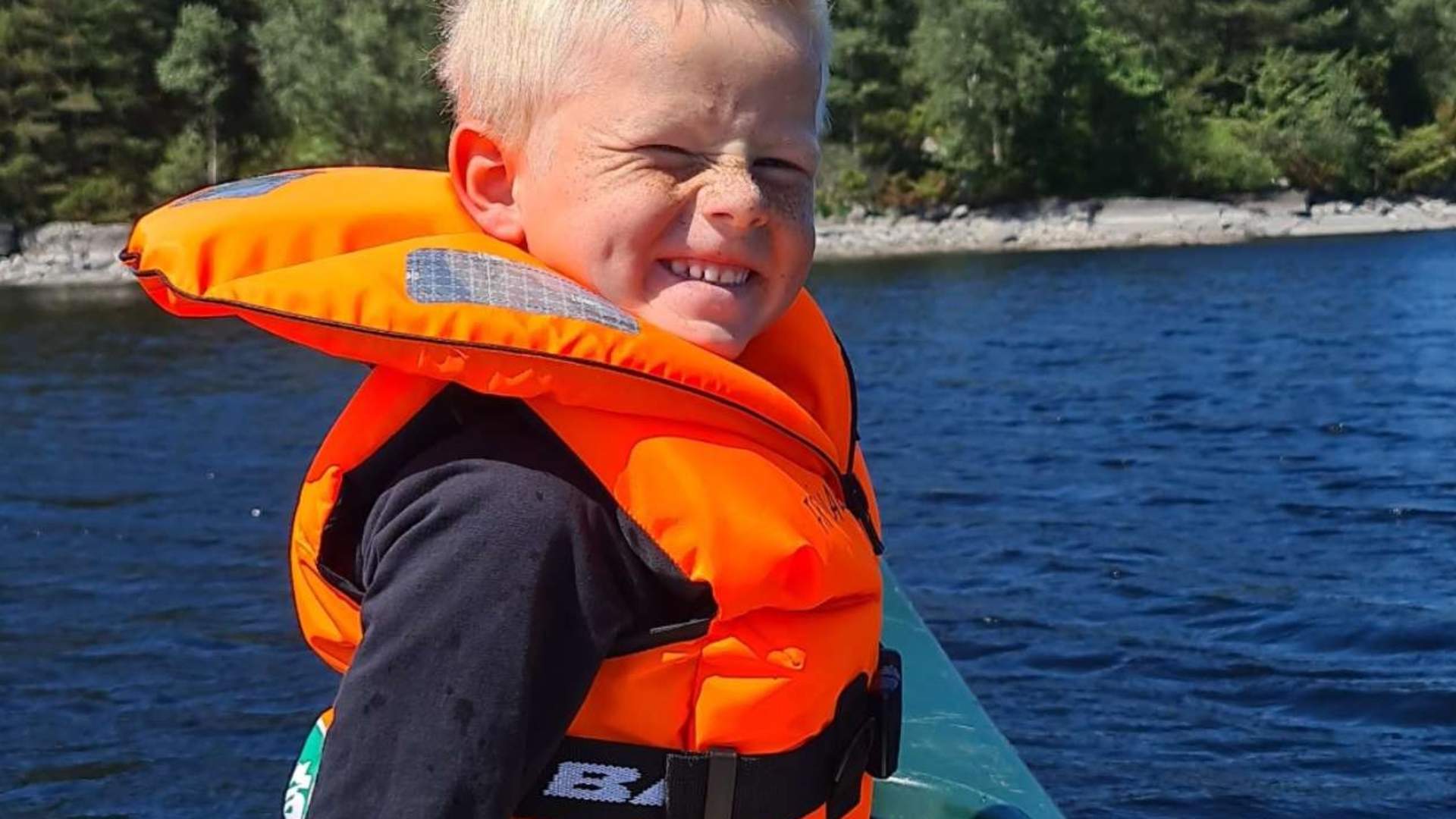 Utleie av kano i Dragavika - Førresfjorden