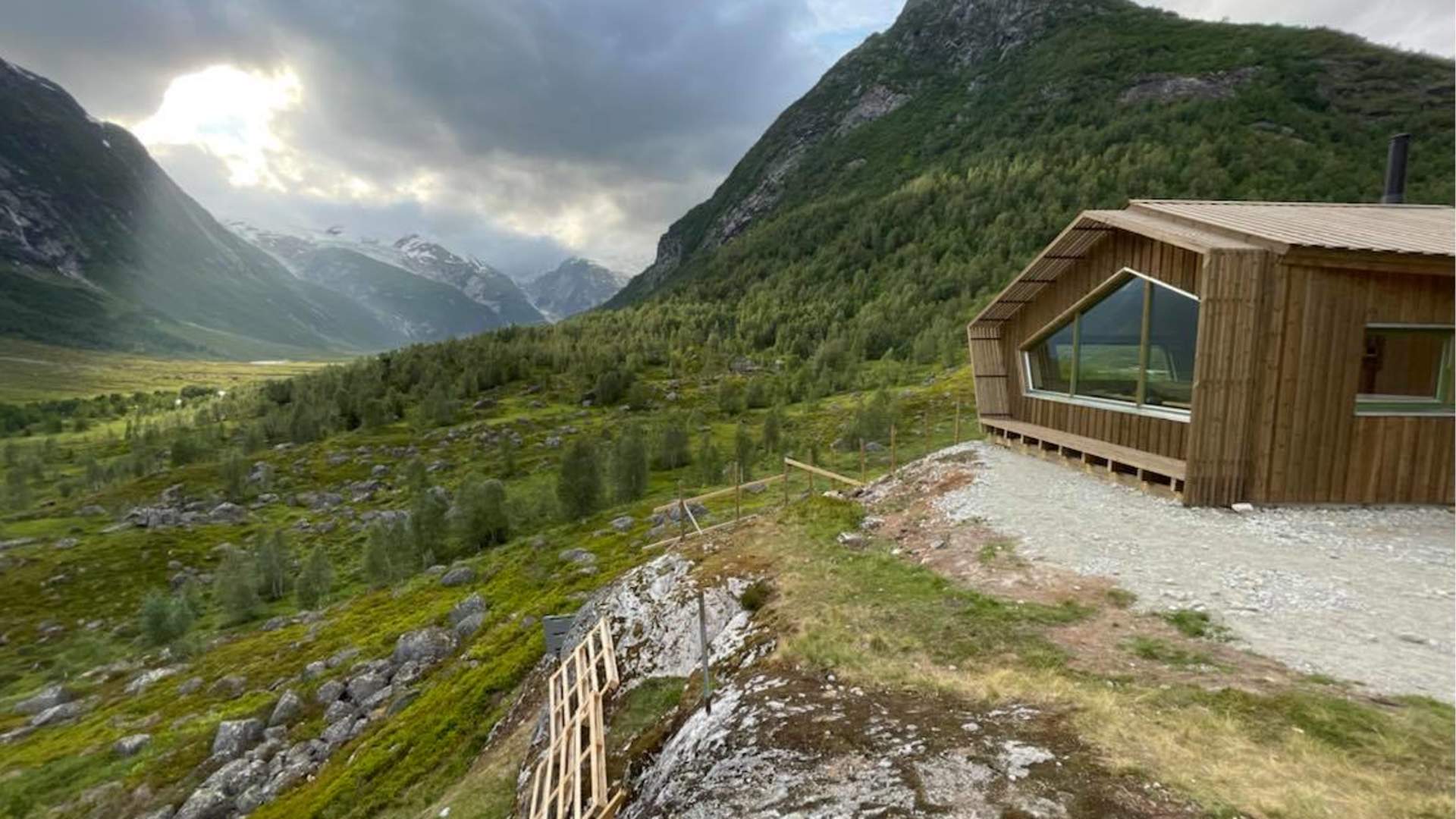 Tungestølen, Veitastrond