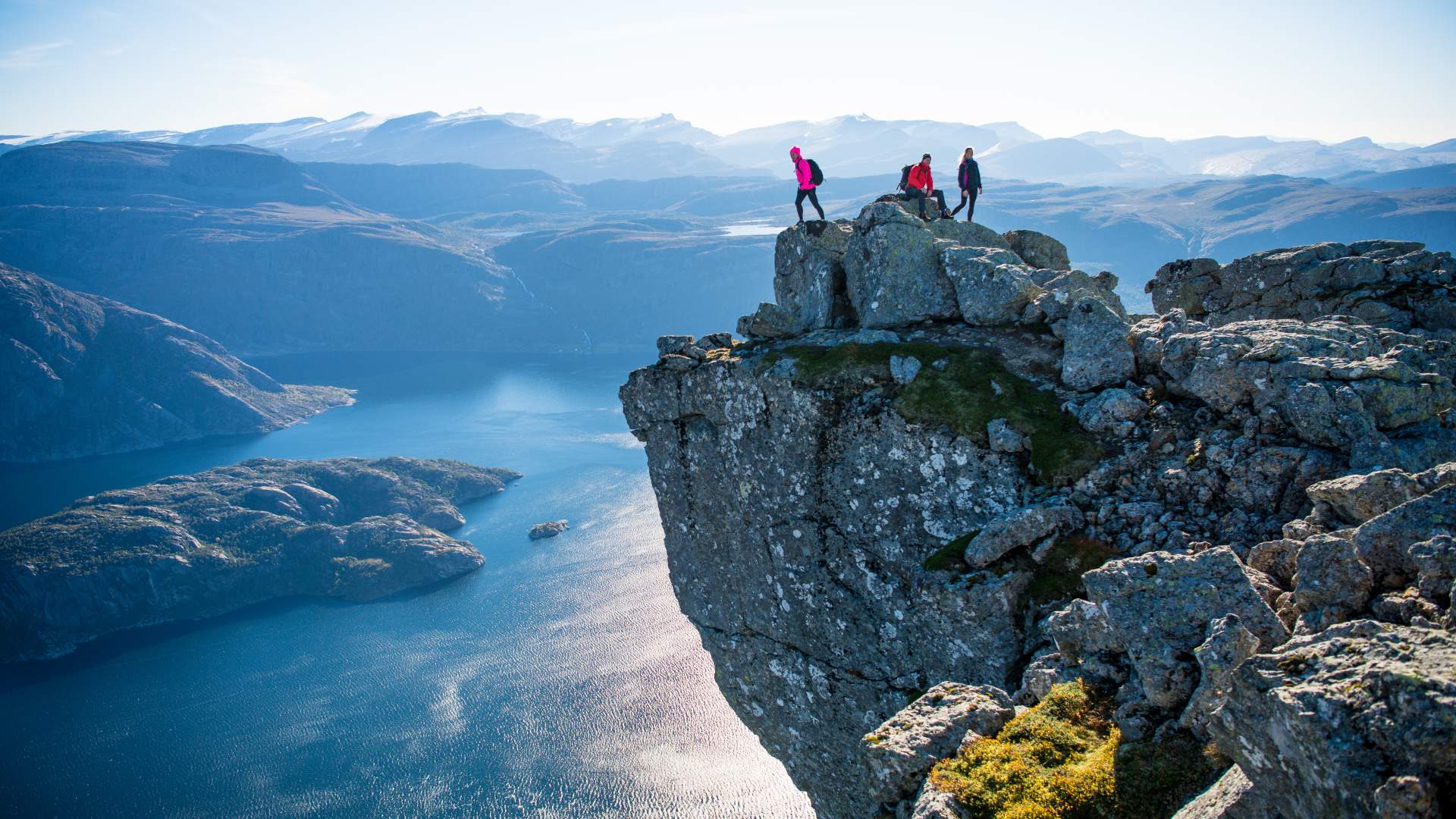 Guided one-day hike up Hornelen