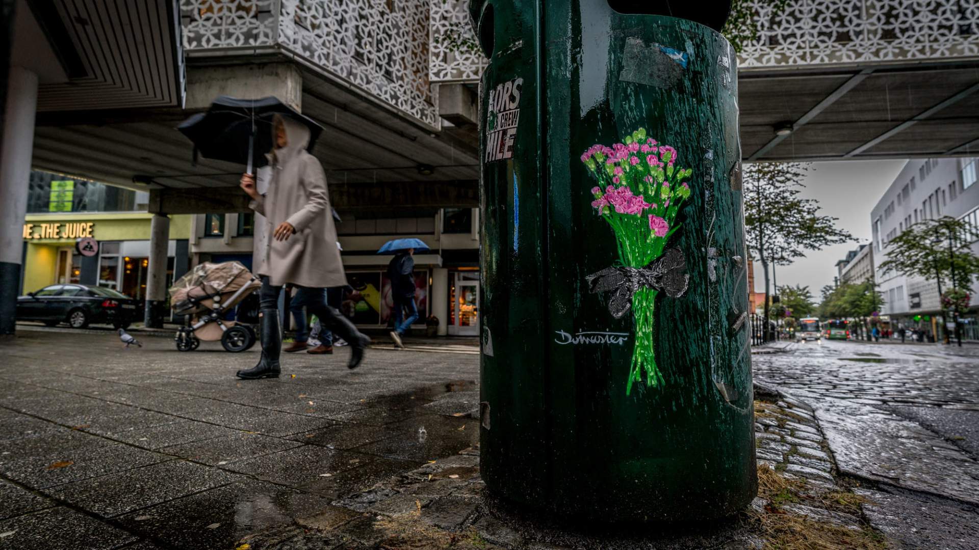Stavanger Street Art: "Pinks" von Dotmasters