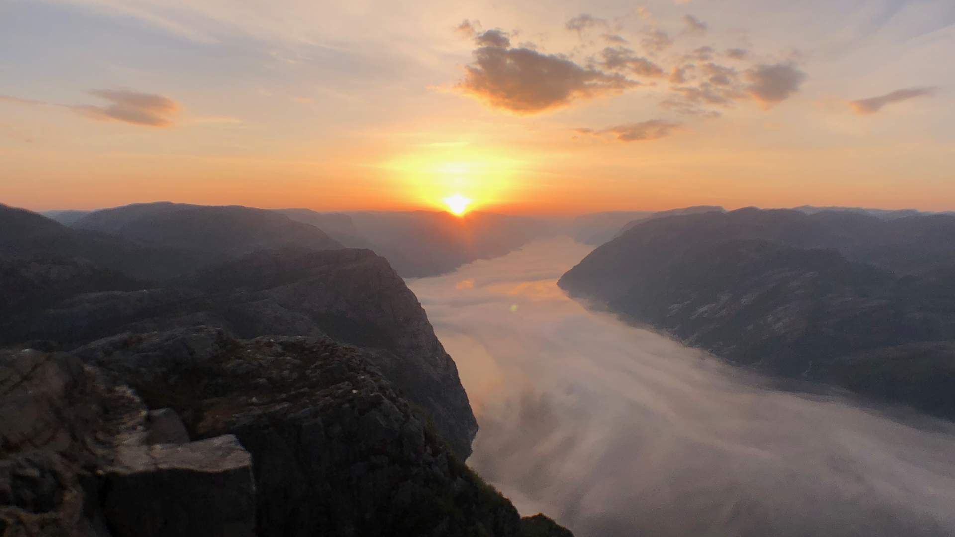 Sonnenaufgangswanderung zum Preikestolen