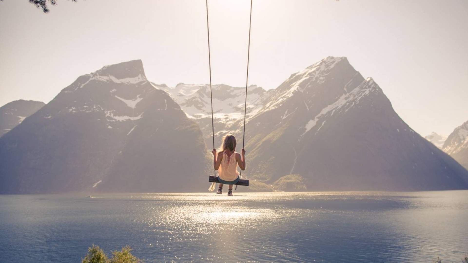 Prøv huska på Christian Gaard Bygdetun i Hjørundfjorden