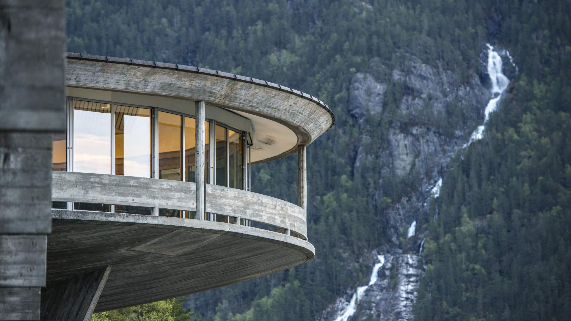 Suldal Tourist Information