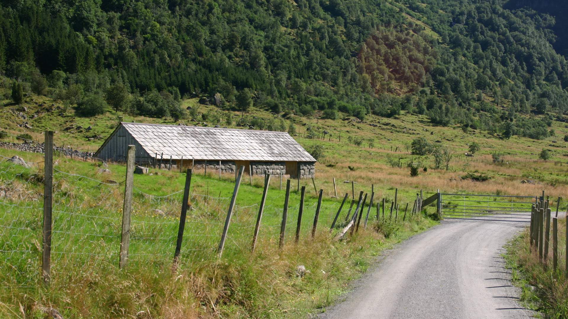 Hike to Hattebergsdalen, Sunnhordland