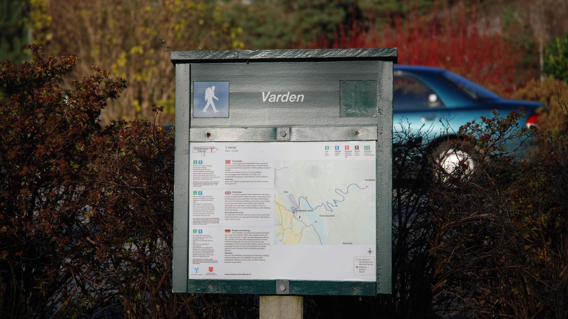 Hike to Varden at Sandvoll