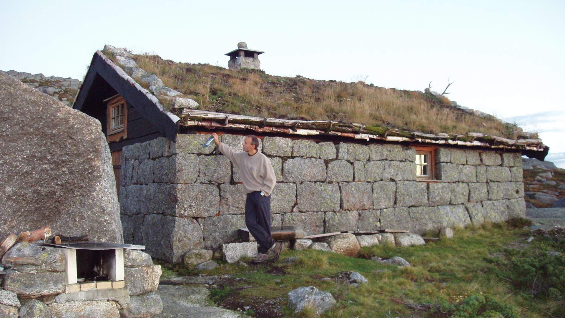 Tursti til Vardhaugselet frå Valen