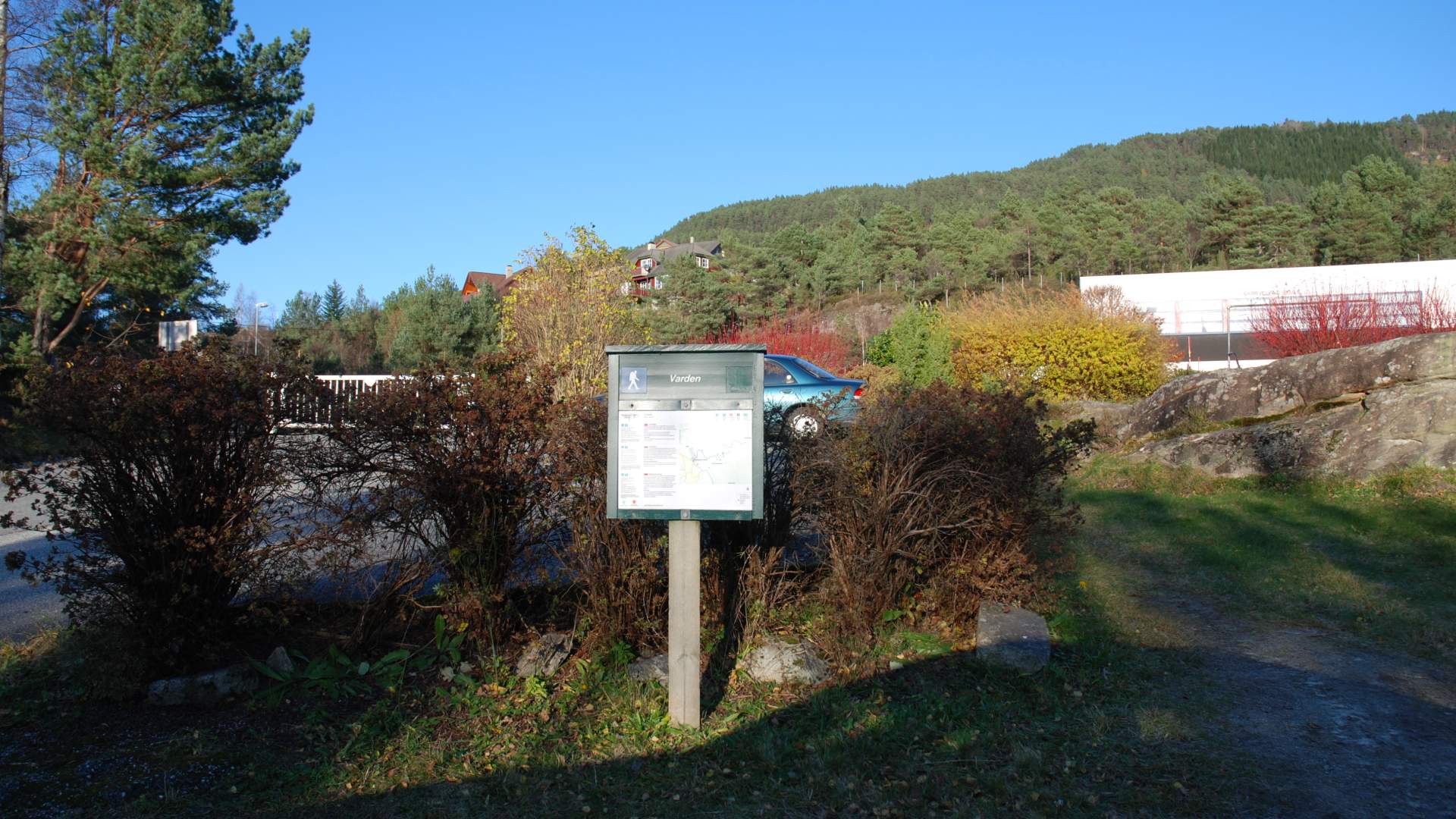 Hike to Varden at Sandvoll